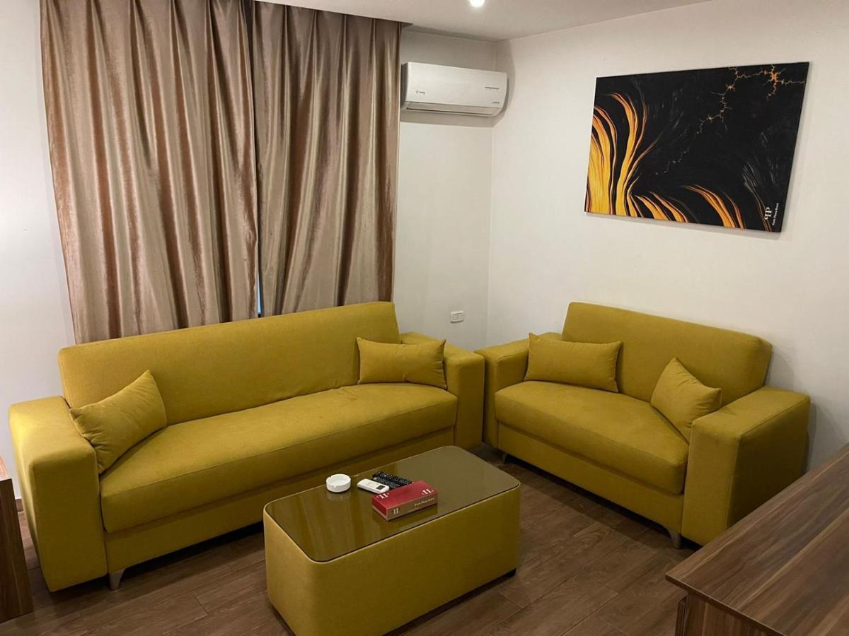 Spark Plaza Hotel Amman Ngoại thất bức ảnh